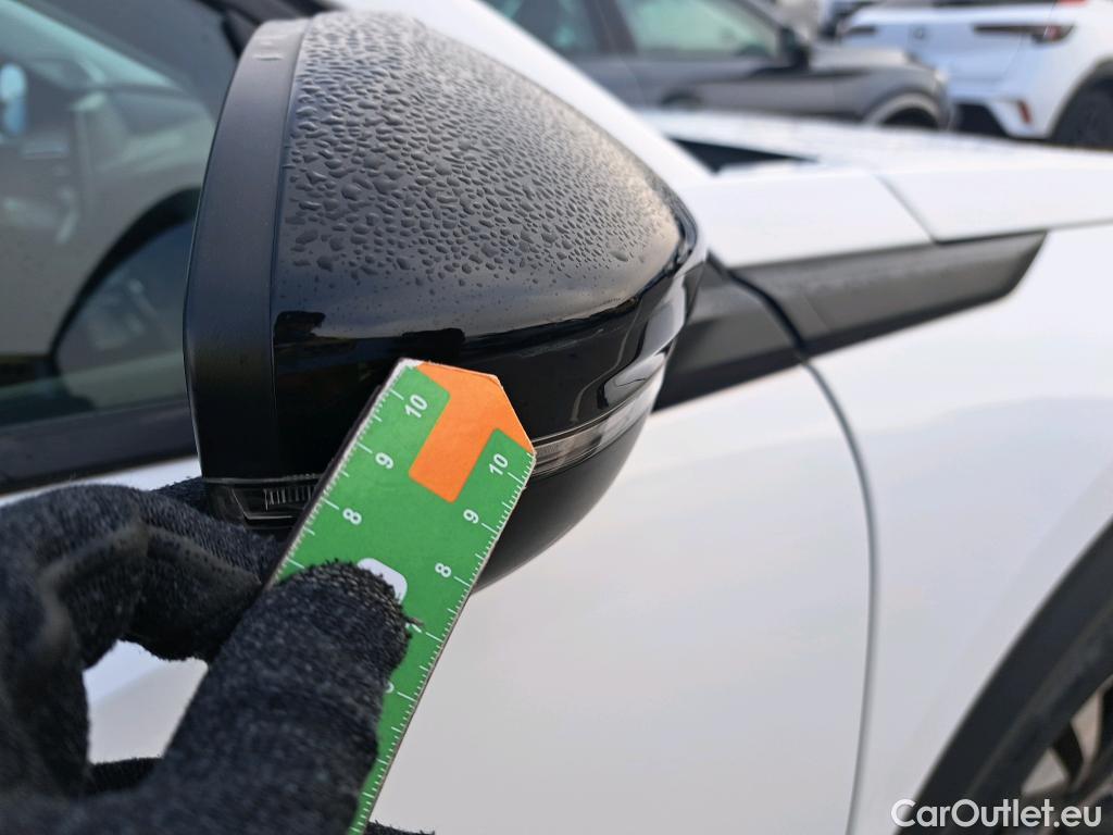  Peugeot  2008 PEUGEOT  / 2019 / 5P / todoterreno Allure BlueHDI 81kW (110CV) #26