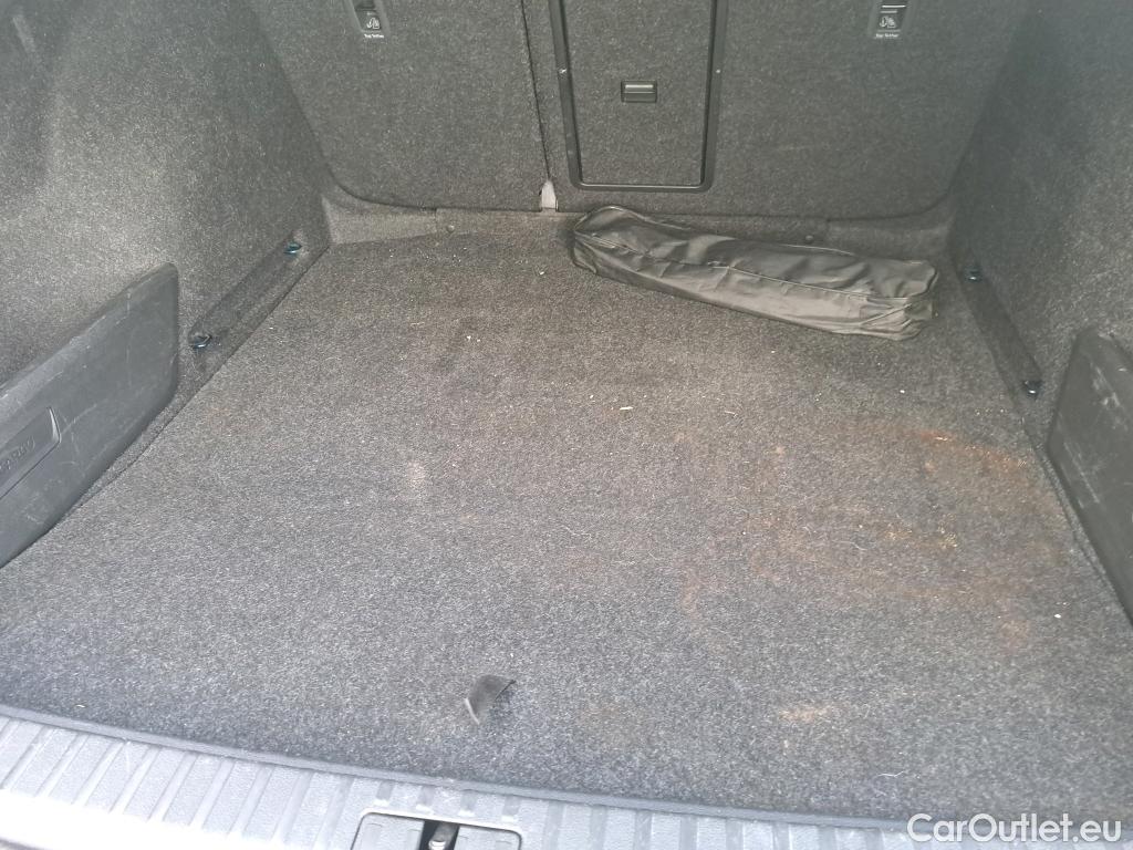  Skoda  Octavia SKODA  / 2020 / 5P / familiar Combi 2.0 TDI 110kW(150CV) DSG Ambition #7