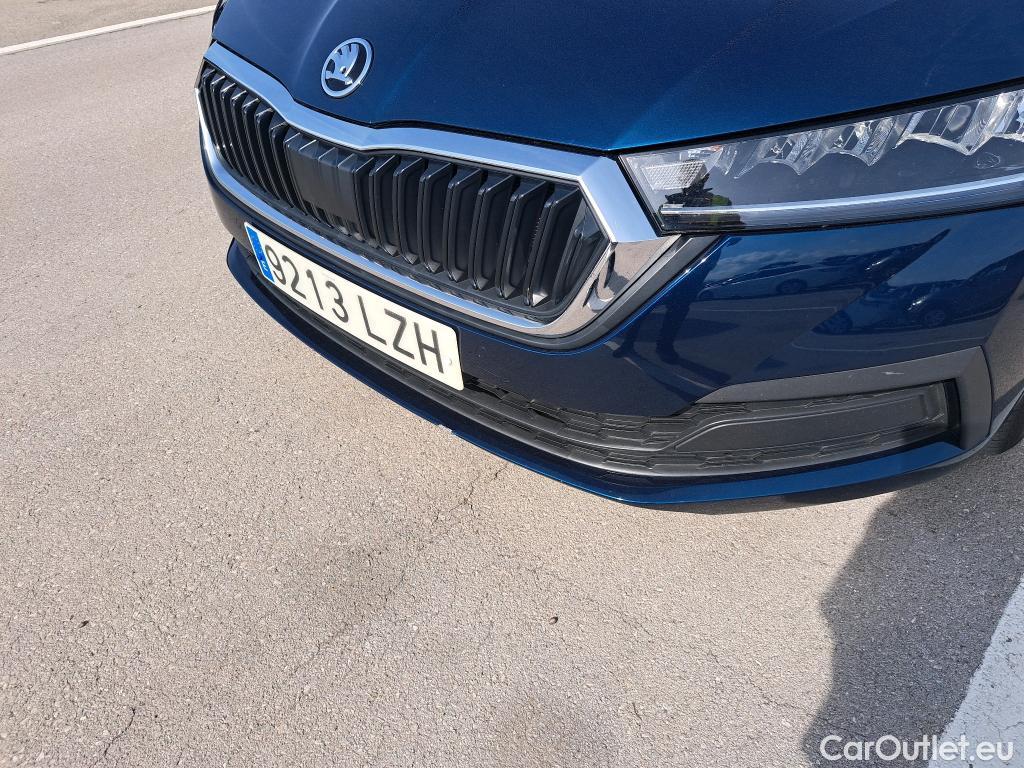  Skoda  Octavia SKODA  / 2020 / 5P / familiar Combi 2.0 TDI 110kW(150CV) DSG Ambition #5