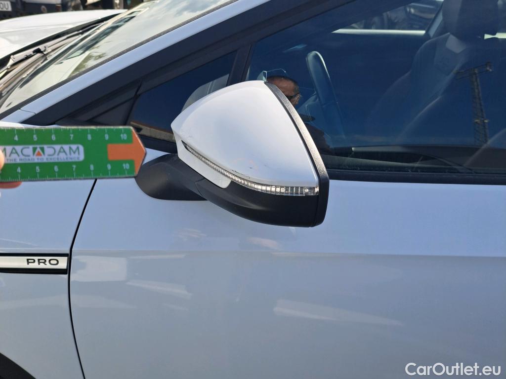  Volkswagen  ID.4 VOLKSWAGEN  / 2020 / 5P / todoterreno Pro Performance Business 150kW(204CV) Au #18