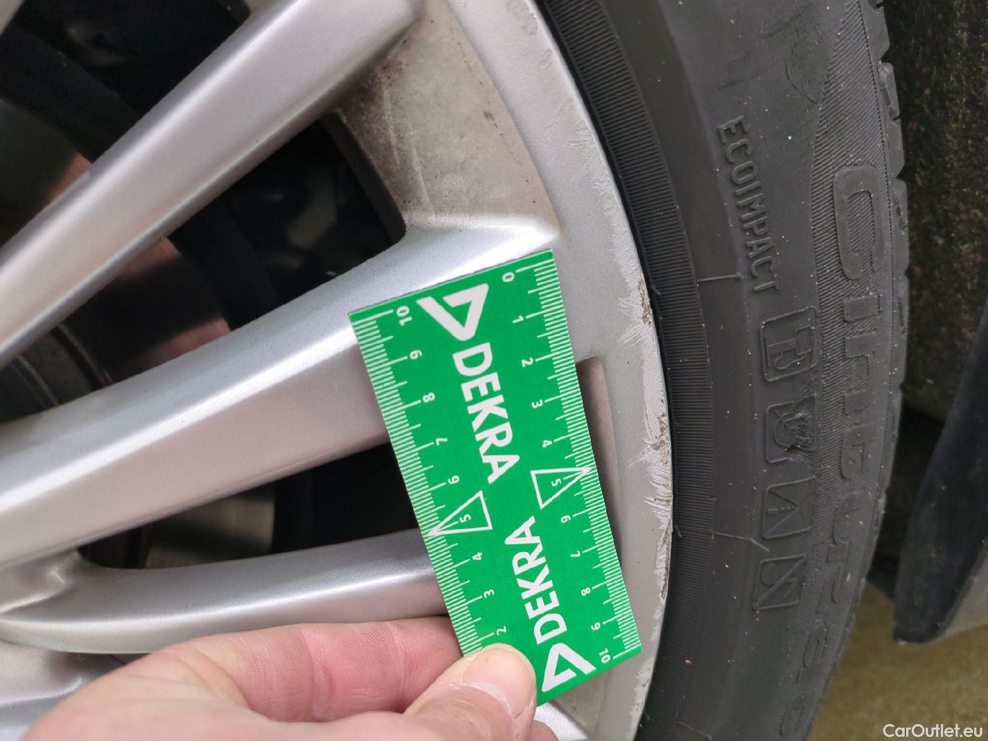  Bmw  Serie 2 Série 2 Gran Tourer 220 d Luxury Line 190CV BVA8 E6 #26