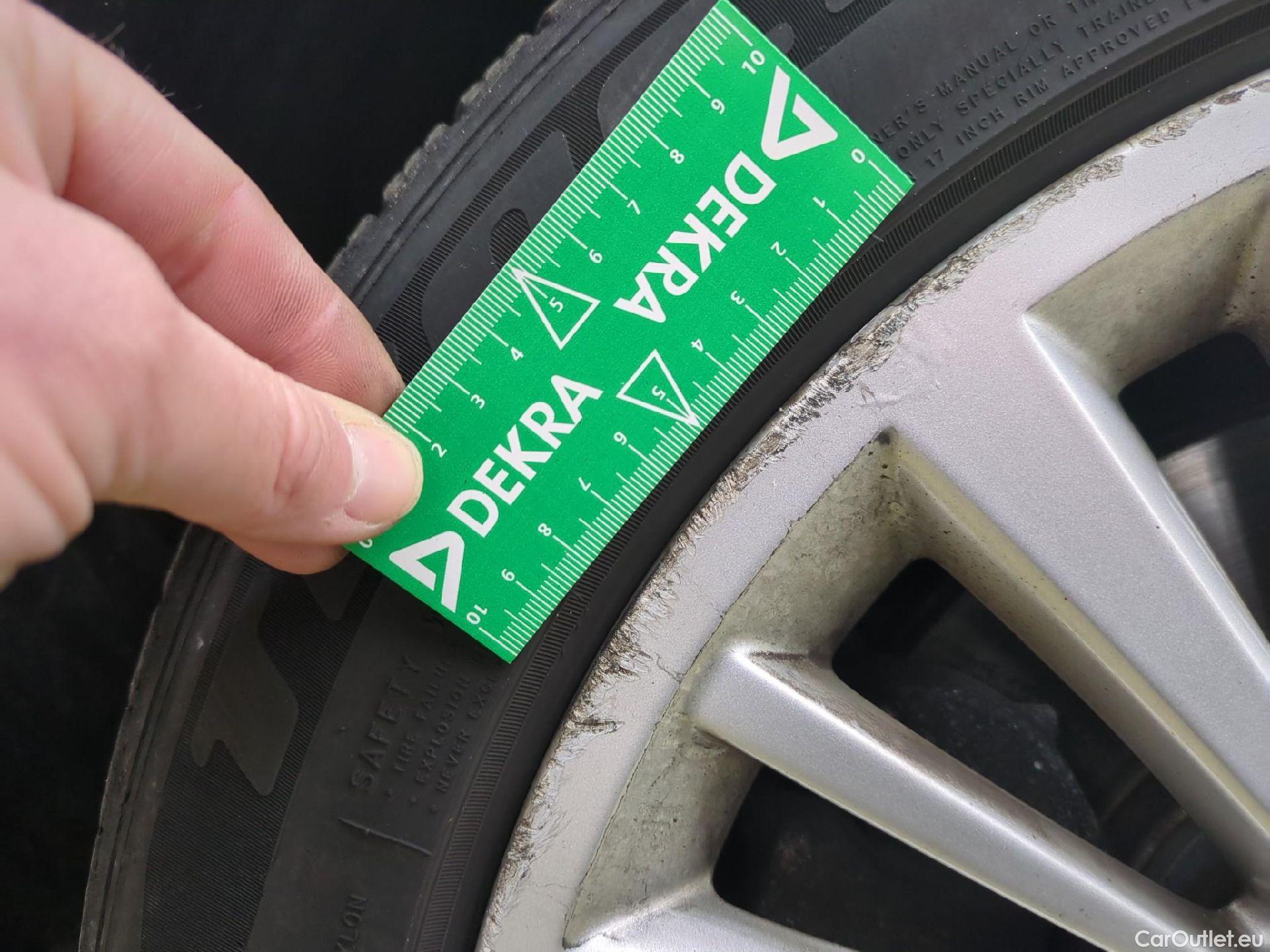  Bmw  Serie 2 Série 2 Gran Tourer 220 d Luxury Line 190CV BVA8 E6 #1