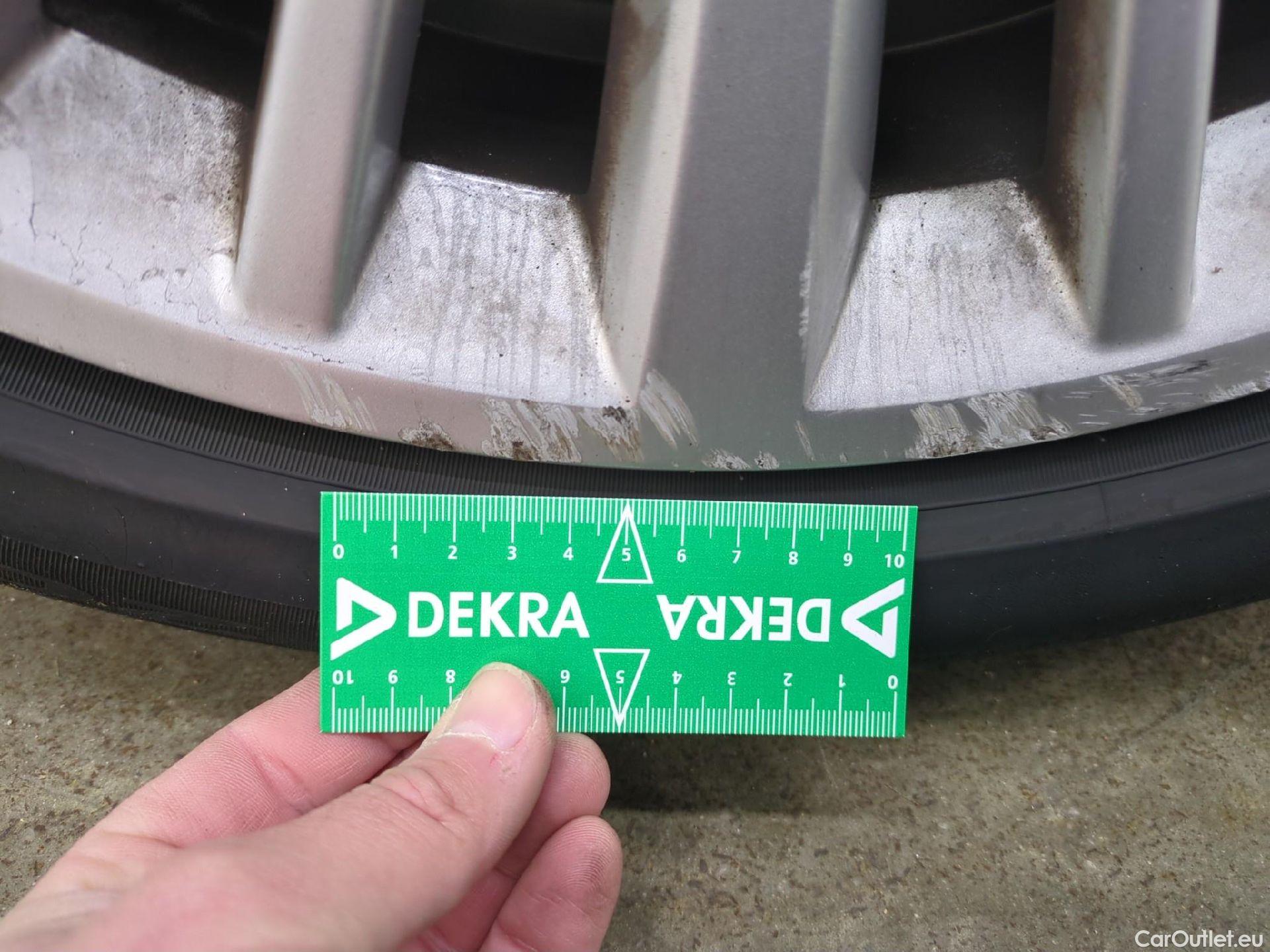  Bmw  Serie 2 Série 2 Gran Tourer 220 d Luxury Line 190CV BVA8 E6 #24