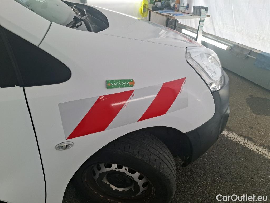  Citroen  Berlingo  Fourgon Club L1 (Court) 1.6 BlueHDi 100CV BVM5 E6 #61