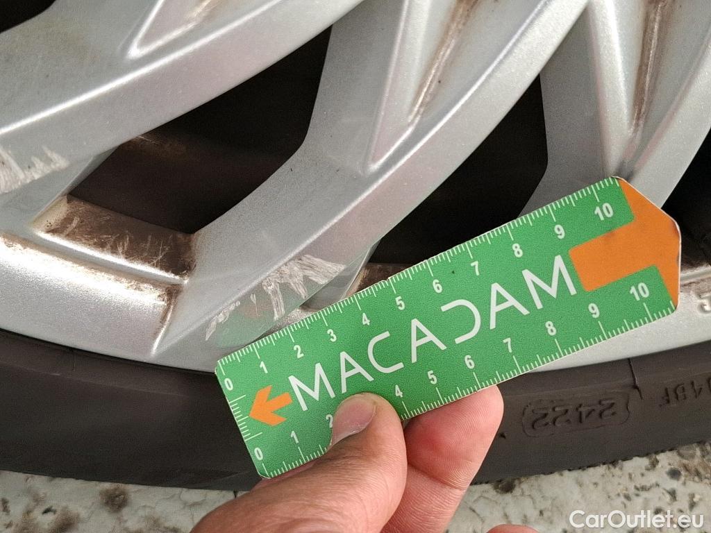  Fiat  500 FIAT   2015  3P Berline Hybrid 10 BSG 70 ch Dolcevita #37