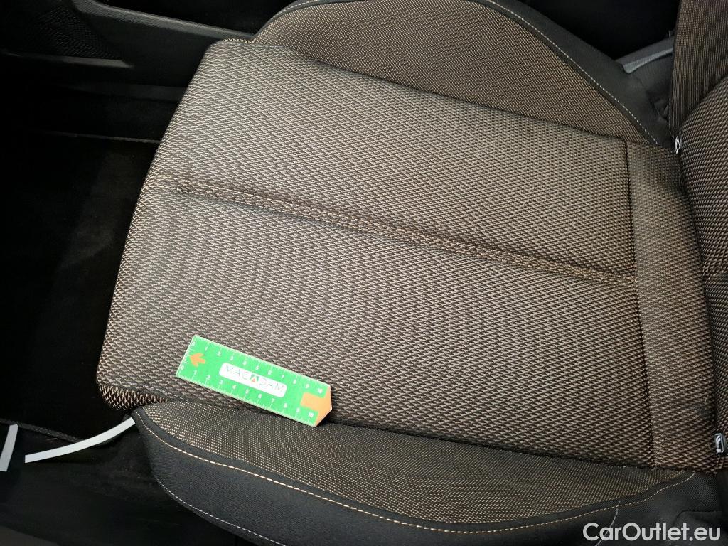  DS  DS7 DS DS 7 Crossback / 2017 / 5P / SUV E-TENSE 225 Business #27