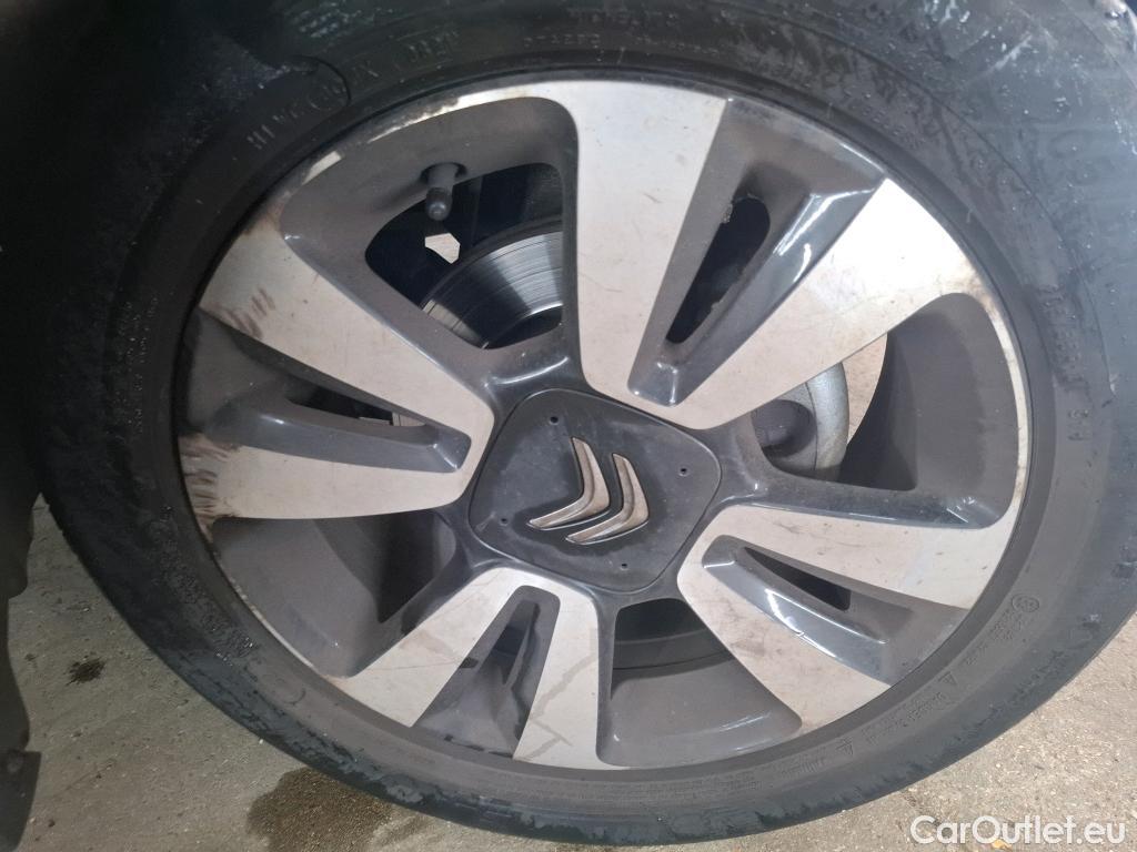  Citroen  C3  Shine 1.2 PureTech 110CV BVA6 E6d #5