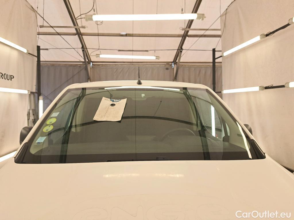  Citroen  Berlingo  Fourgon Club M 650 1.5 BlueHDi 75CV BVM5 E6dT #24