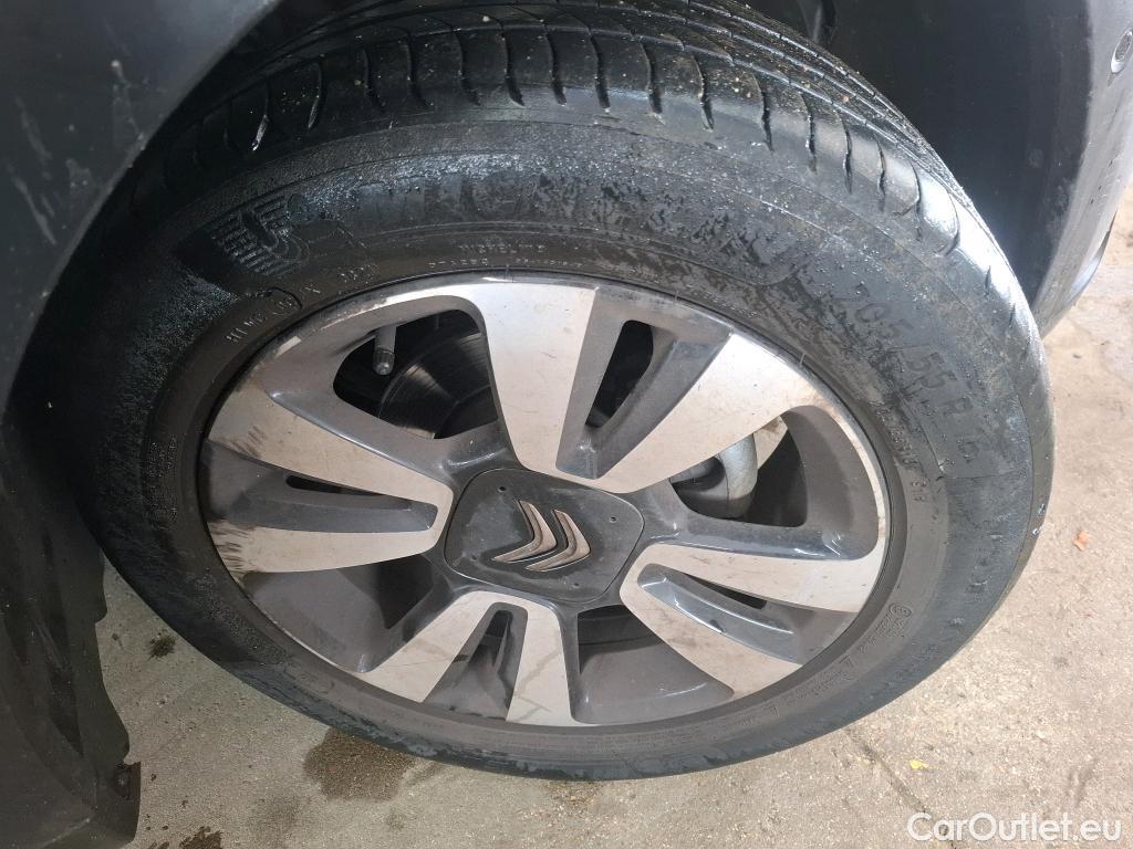  Citroen  C3  Shine 1.2 PureTech 110CV BVA6 E6d #2