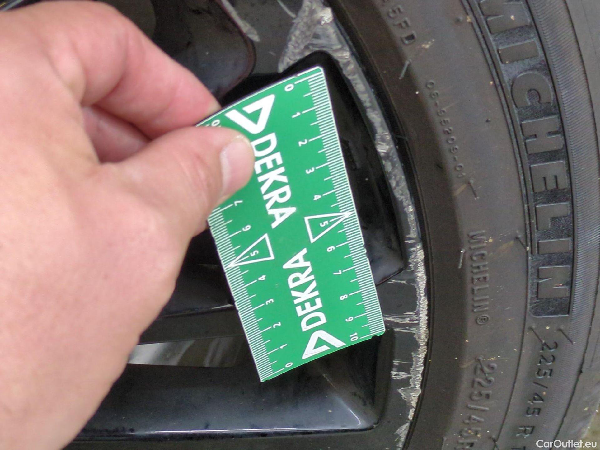  Jeep  Compass JEEP  / 2021 / 5P / SUV 1.3 TURBO T4 240 4XE S OPERATION STOCK #11