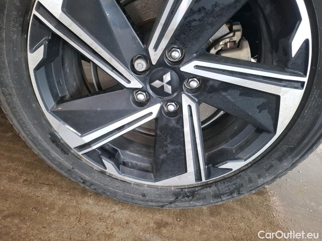  Land Rover  Discovery MITSUBISHI Eclipse Cross / 2020 / 5P / SUV 2.4 Twin Motor 4WD Intense Style #7