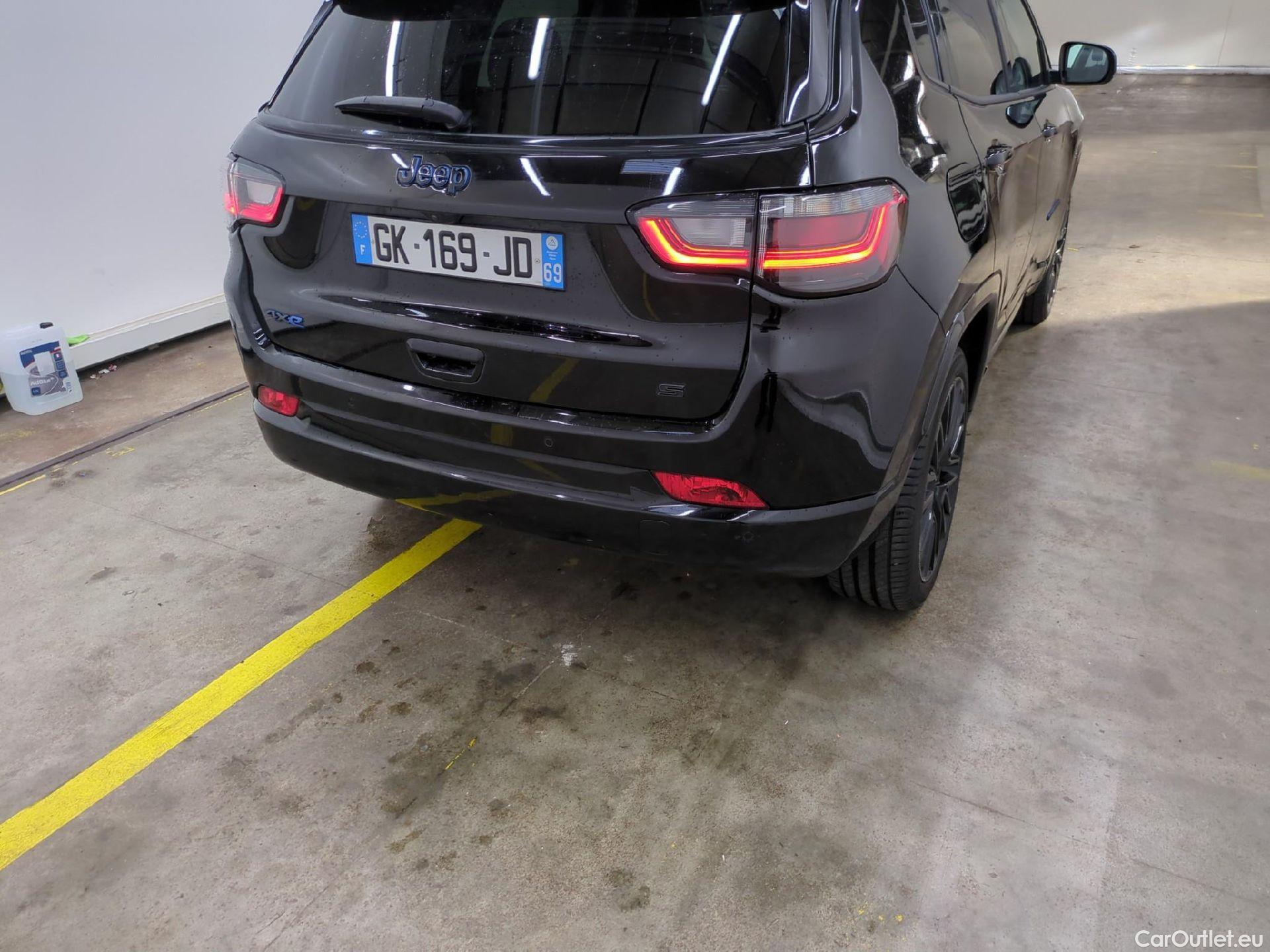  Jeep  Compass JEEP  / 2021 / 5P / SUV 1.3 TURBO T4 240 4XE S OPERATION STOCK #27