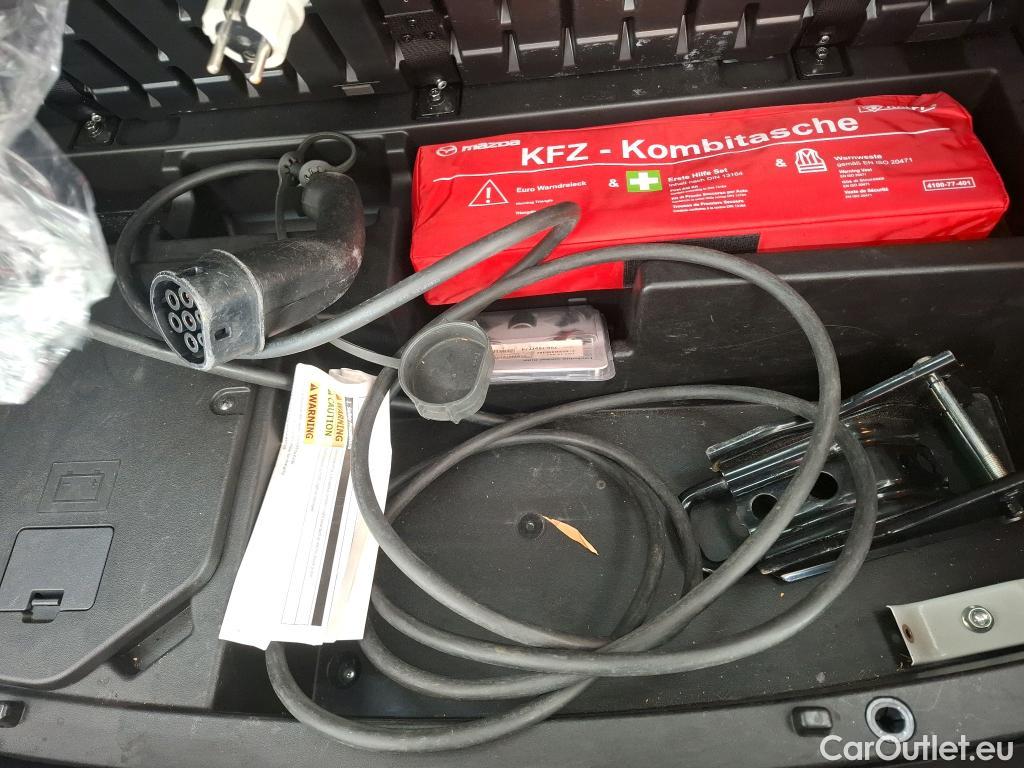  Land Rover  Discovery MITSUBISHI Eclipse Cross / 2020 / 5P / SUV 2.4 Twin Motor 4WD Intense Style #4