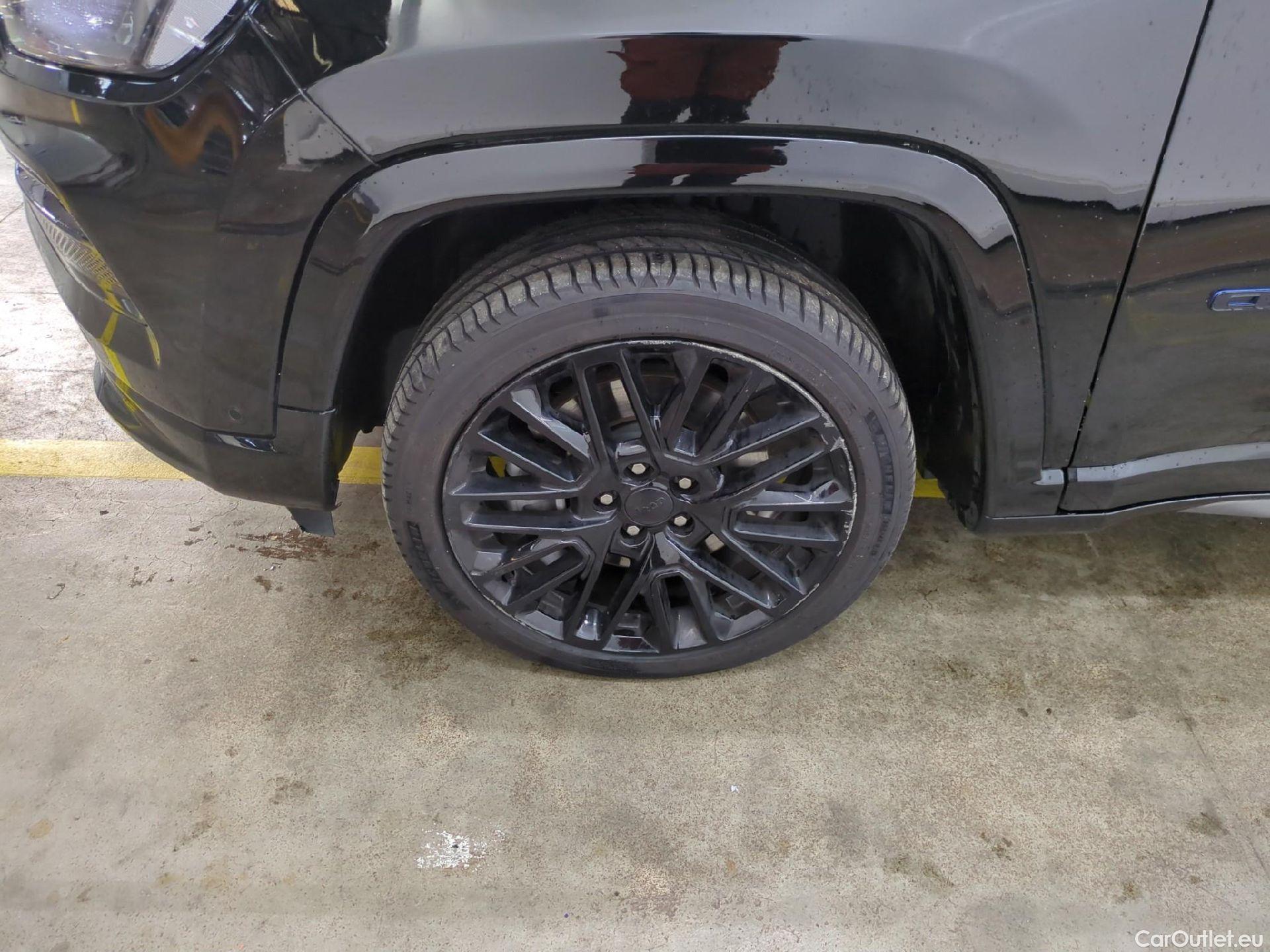  Jeep  Compass JEEP  / 2021 / 5P / SUV 1.3 TURBO T4 240 4XE S OPERATION STOCK #9