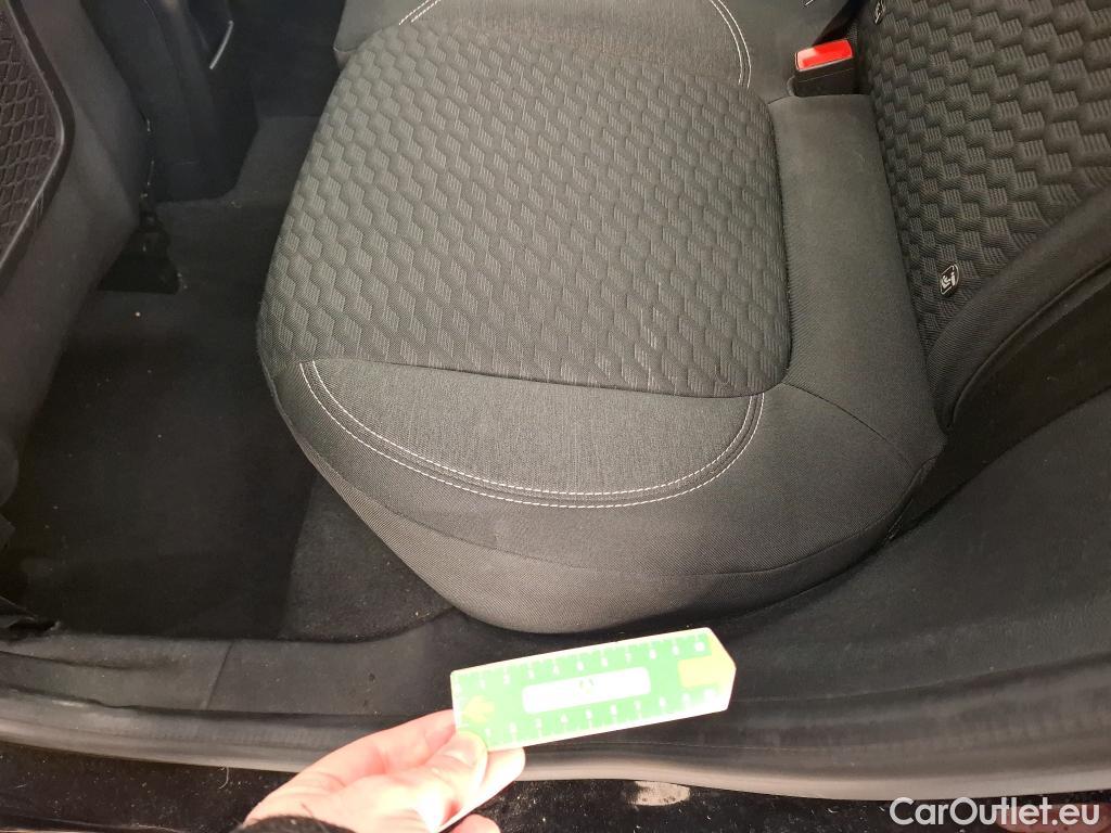  Ford  Puma FORD  / 2019 / 5P / SUV 1.0 EcoBoost Hybrid 155(mHEV) TITANIUM B #46