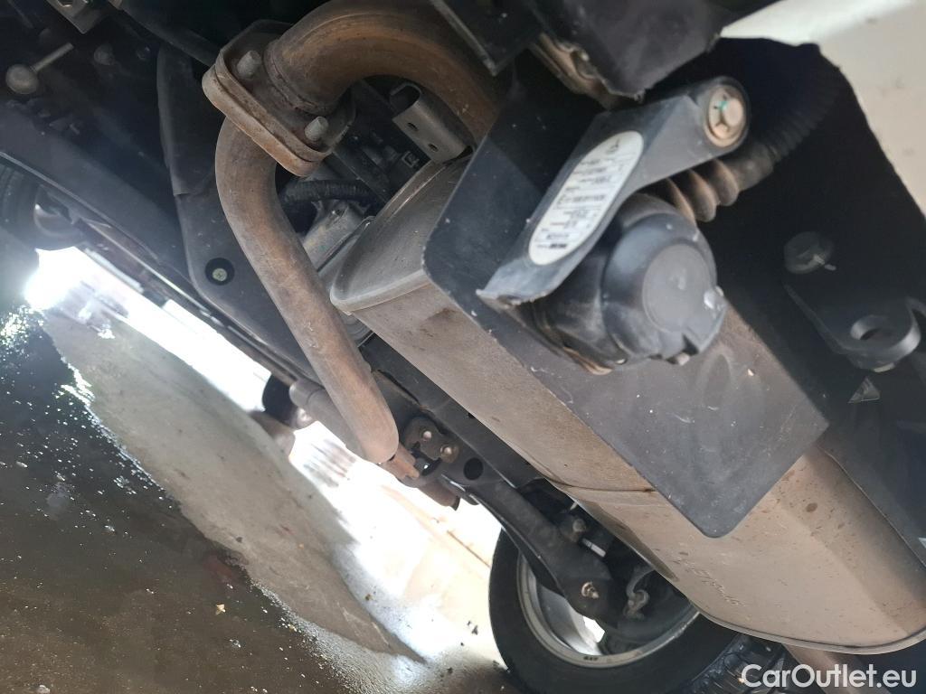  Land Rover  Discovery MITSUBISHI Eclipse Cross / 2020 / 5P / SUV 2.4 Twin Motor 4WD Intense Style #3