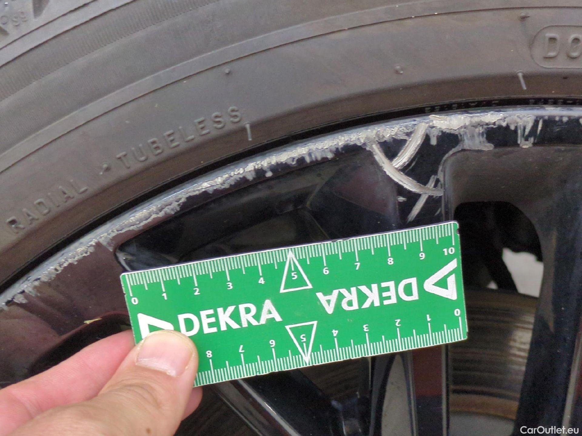  Jeep  Compass JEEP  / 2021 / 5P / SUV 1.3 TURBO T4 240 4XE S OPERATION STOCK #29