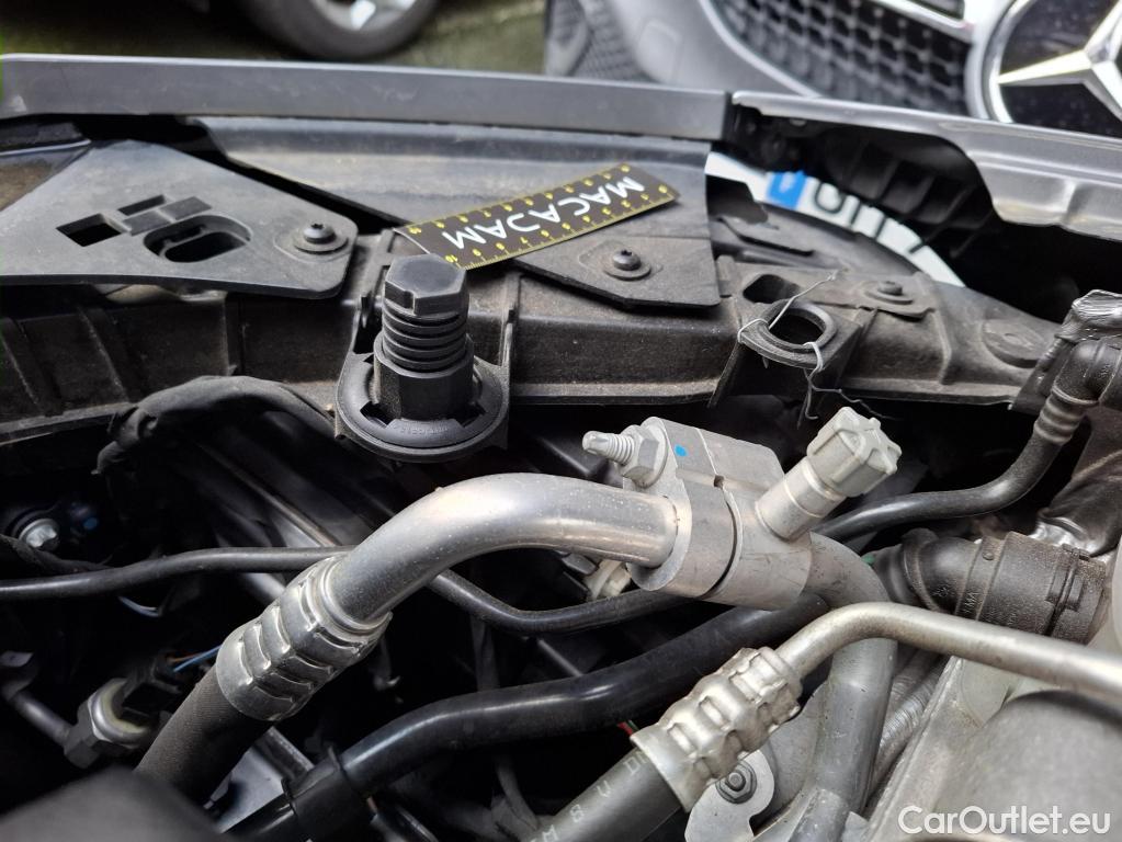  Mercedes  A-Klasse MERCEDES-BENZ Classe A Compact / 2018 / 5P / Berline A 200 d Business Line 8G-DCT #32