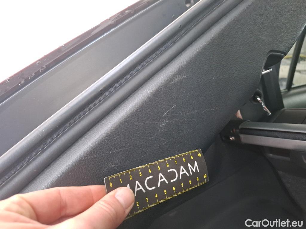  Land Rover  Discovery MITSUBISHI Eclipse Cross / 2020 / 5P / SUV 2.4 Twin Motor 4WD Intense Style #14