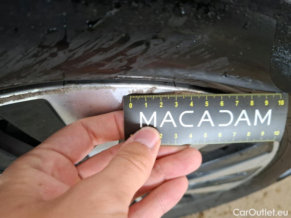  Mercedes  A-Klasse MERCEDES-BENZ Classe A Compact / 2018 / 5P / Berline A 200 d Business Line 8G-DCT #44