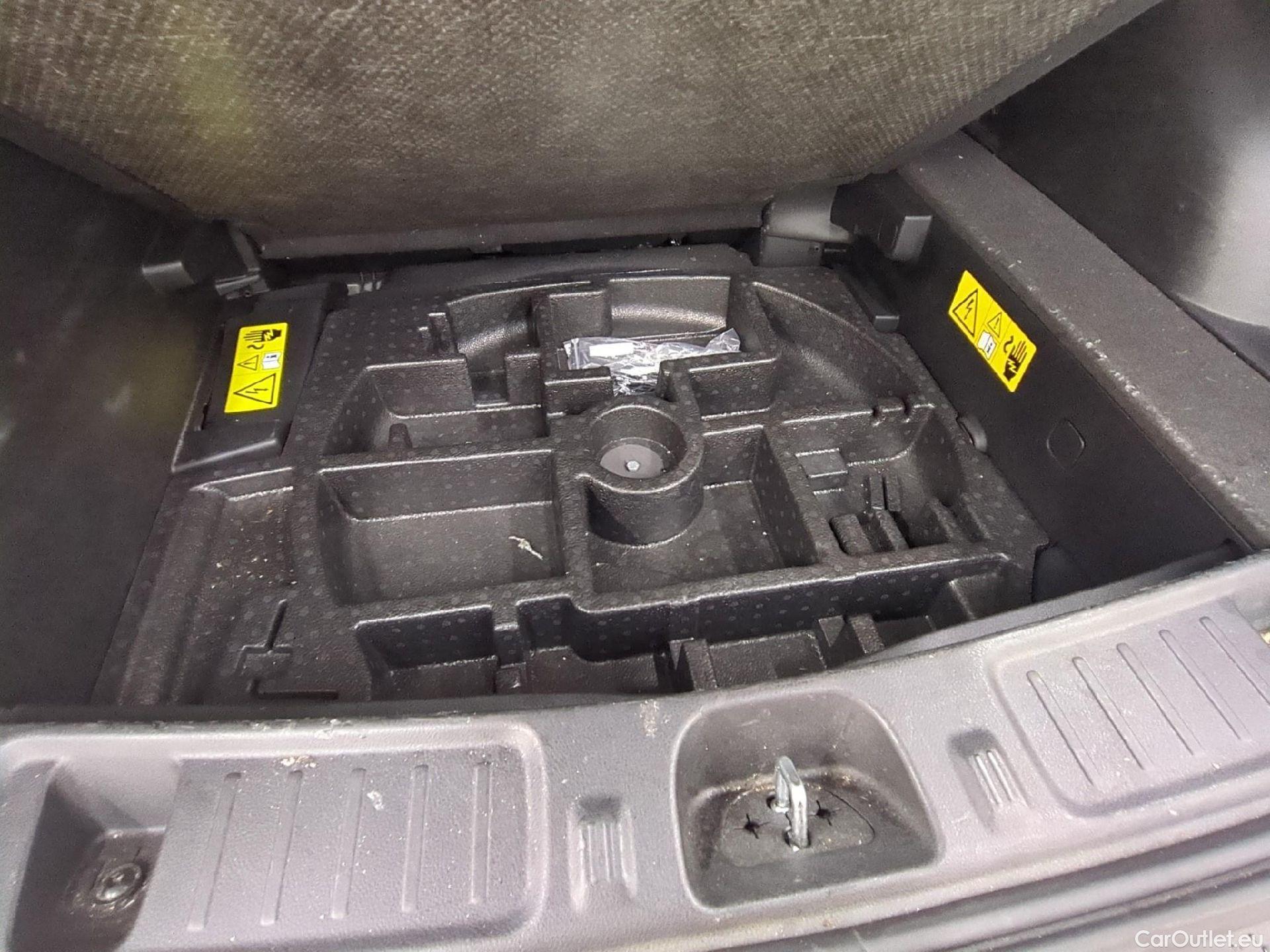  Jeep  Compass JEEP  / 2021 / 5P / SUV 1.3 TURBO T4 240 4XE S OPERATION STOCK #1