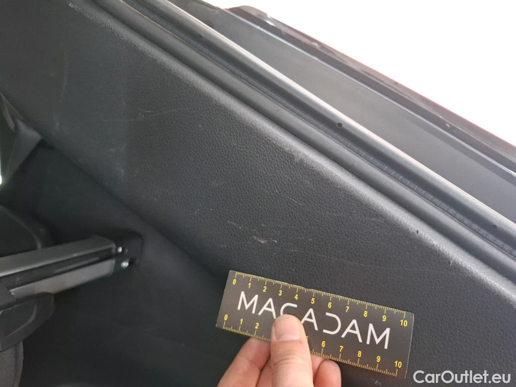  Land Rover  Discovery MITSUBISHI Eclipse Cross / 2020 / 5P / SUV 2.4 Twin Motor 4WD Intense Style #12