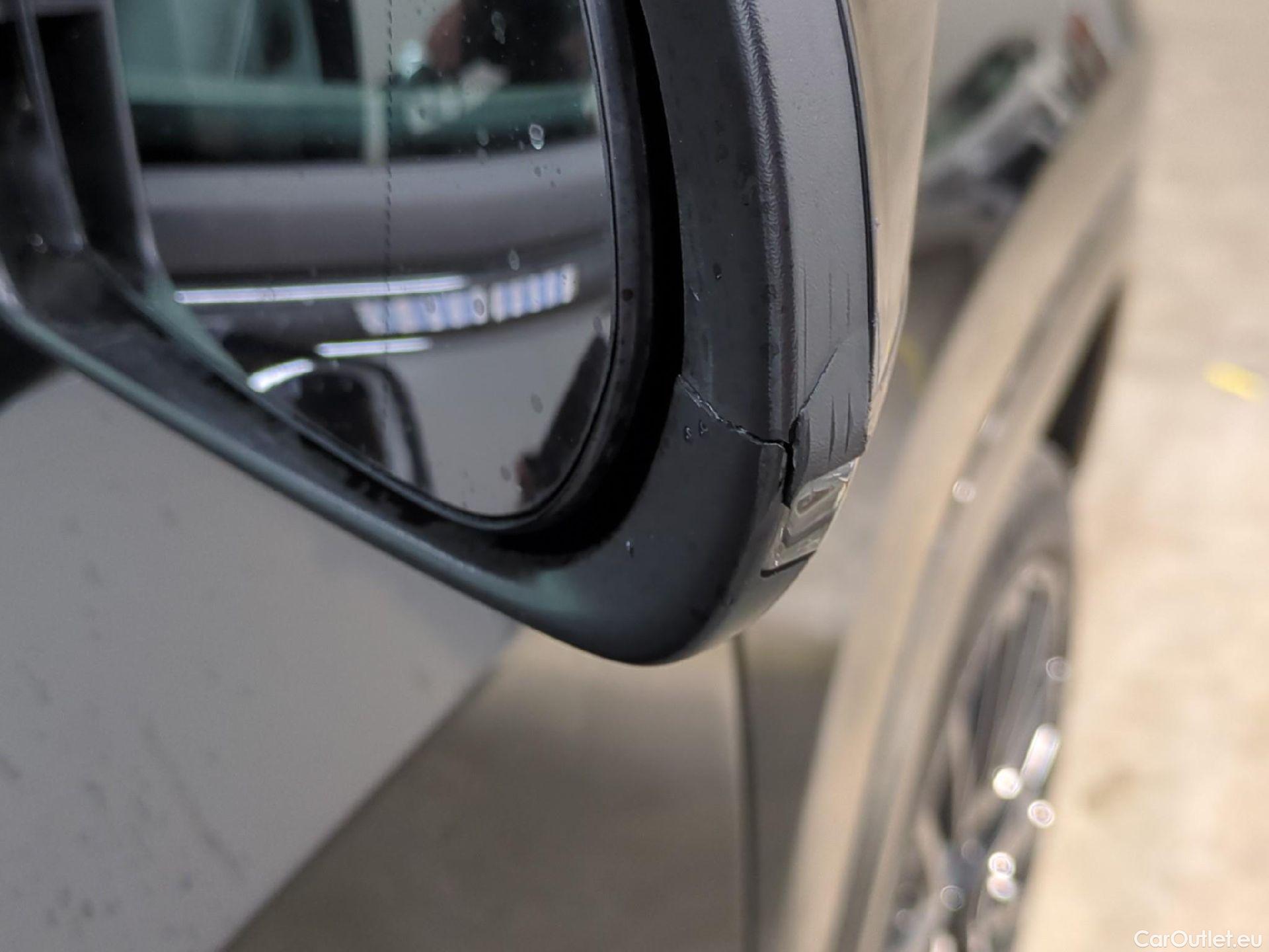  Jeep  Compass JEEP  / 2021 / 5P / SUV 1.3 TURBO T4 240 4XE S OPERATION STOCK #22