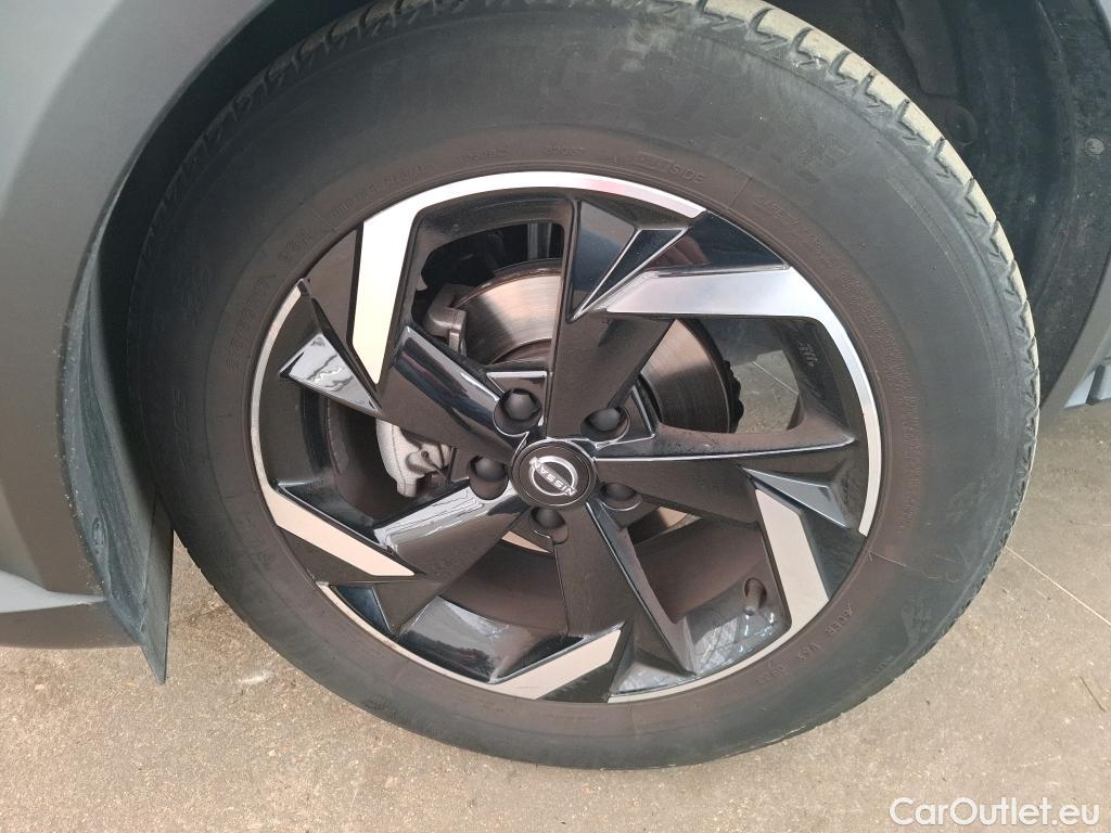  Nissan  Juke NISSAN  2019 5P Crossover Hybrid 143 Business #11