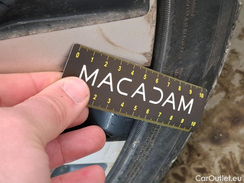  Peugeot  508 PEUGEOT  / 2018 / 5P / Berline HYBRID 225 E-EAT8 GT #17