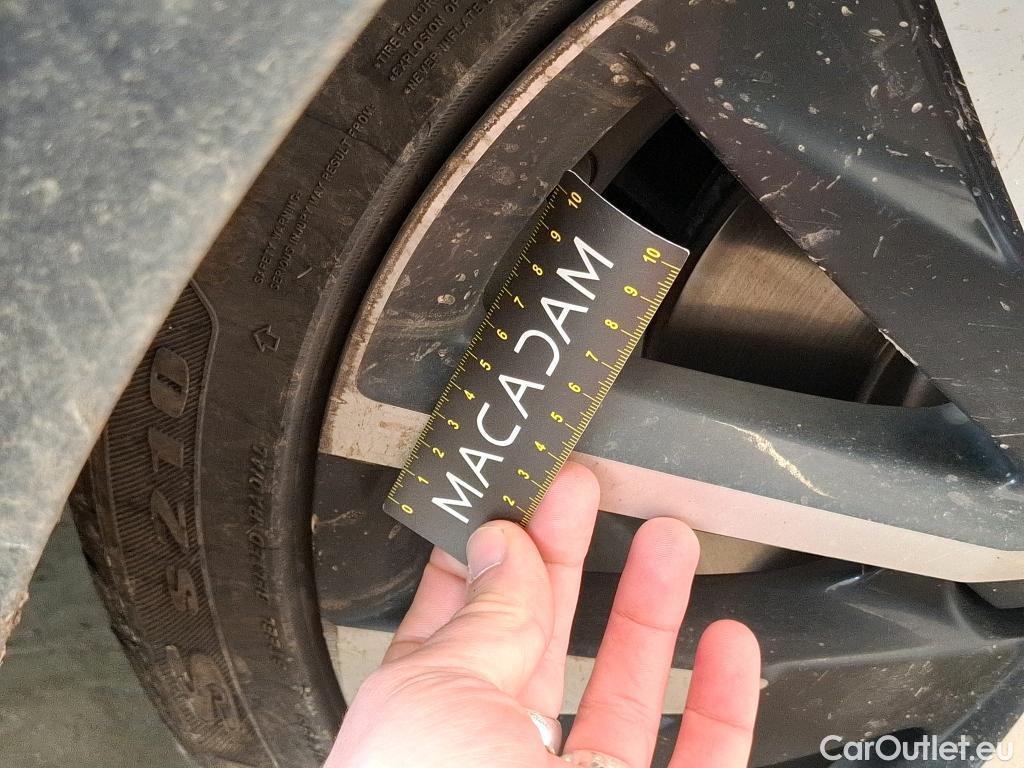  Peugeot  508 PEUGEOT  / 2018 / 5P / Berline HYBRID 225 E-EAT8 GT #21