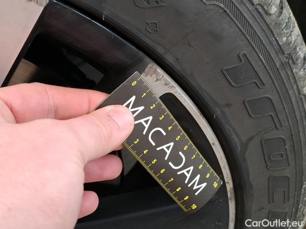  Peugeot  508 PEUGEOT  / 2018 / 5P / Berline HYBRID 225 E-EAT8 GT #4