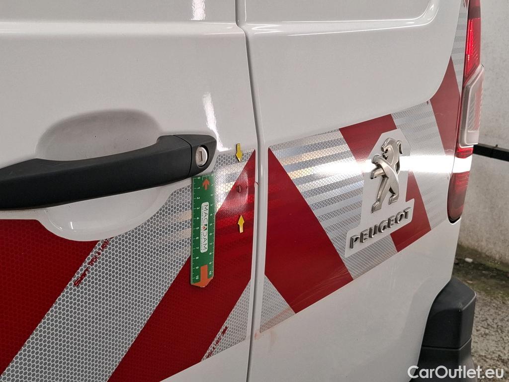  Peugeot  Partner  Premium L1 1.2 PureTech 110CV BVM6 E6d #13