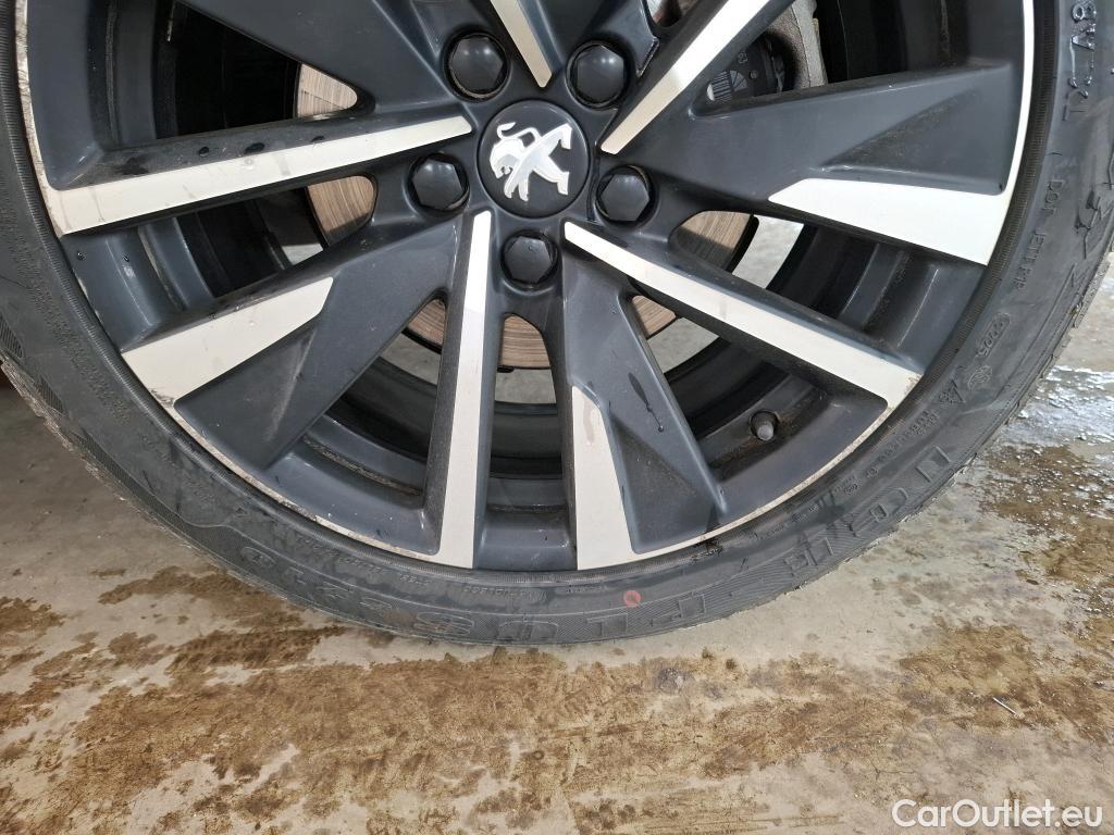  Peugeot  508 PEUGEOT  / 2018 / 5P / Berline HYBRID 225 E-EAT8 GT #33