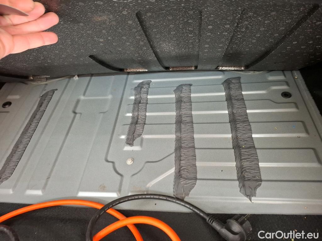  Peugeot  508 PEUGEOT  / 2018 / 5P / Berline HYBRID 225 E-EAT8 GT #31