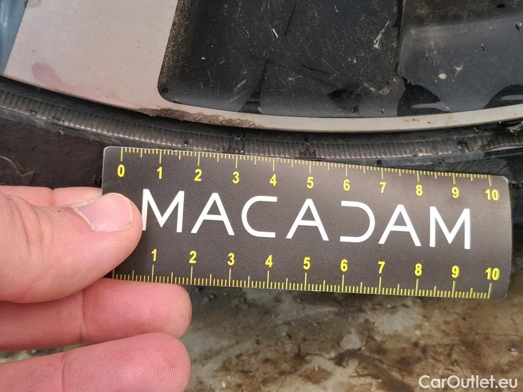  Peugeot  508 PEUGEOT  / 2018 / 5P / Berline HYBRID 225 E-EAT8 GT #19