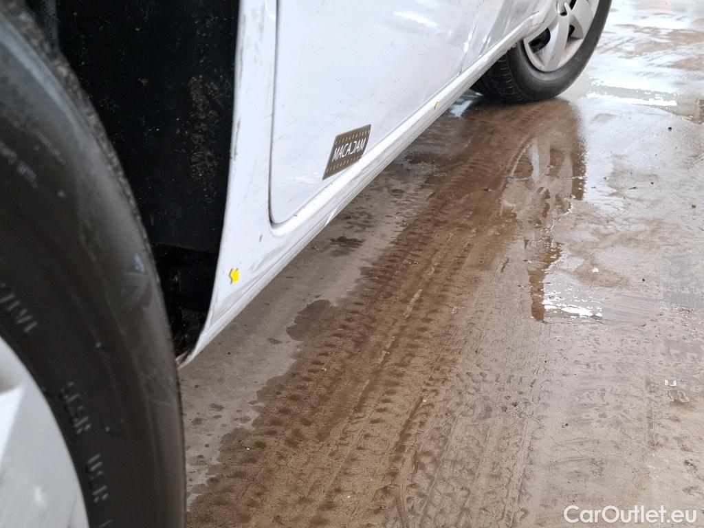  Renault  Kangoo  Express Extra (Série Spéciale) 1.5 #31