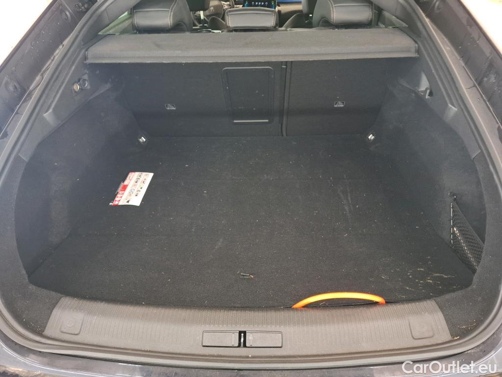  Peugeot  508 PEUGEOT  / 2018 / 5P / Berline HYBRID 225 E-EAT8 GT #27