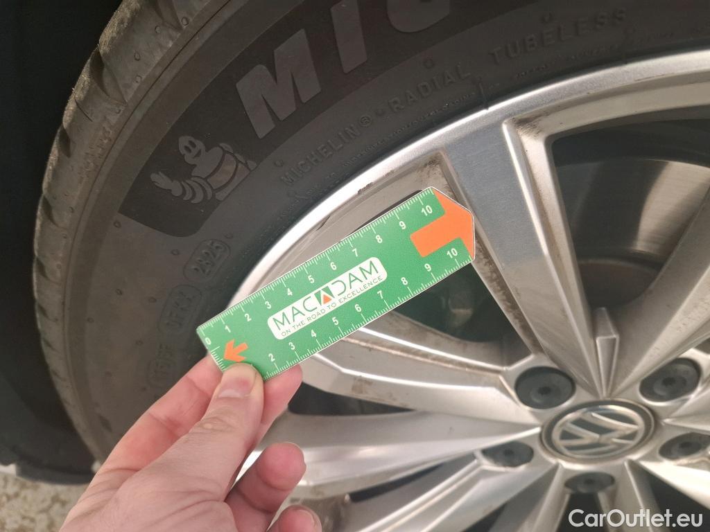  Volkswagen  Passat VOLKSWAGEN  SW / 2019 / 5P / Break 2.0 TDI EVO 150 DSG7 SW LOUNGE #18