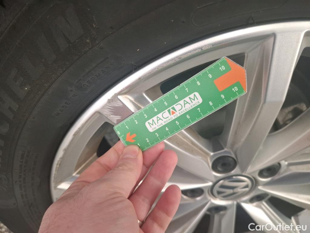  Volkswagen  Passat VOLKSWAGEN  SW / 2019 / 5P / Break 2.0 TDI EVO 150 DSG7 SW LOUNGE #22