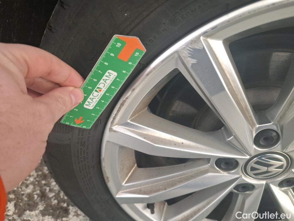  Volkswagen  Passat VOLKSWAGEN  SW / 2019 / 5P / Break 2.0 TDI EVO 150 DSG7 SW LOUNGE #23