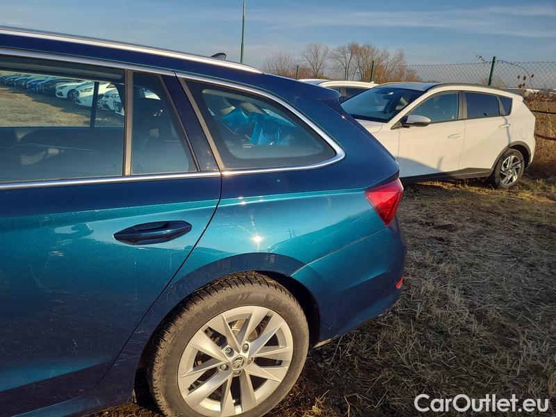  Skoda  Octavia  Combi (NX3)(2020) Oct.Combi 2.0TDI 110 Style AT #12