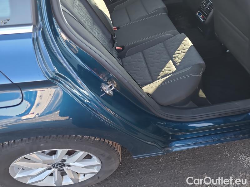 Volkswagen  Passat  Variant (CB5) (2019) Pas.Var.1.5TSI Business AT #33
