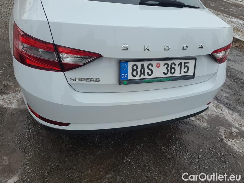  Skoda  Superb  (3V3)(2015) Supe.FL2.0TDI 110 Ambition AT #4