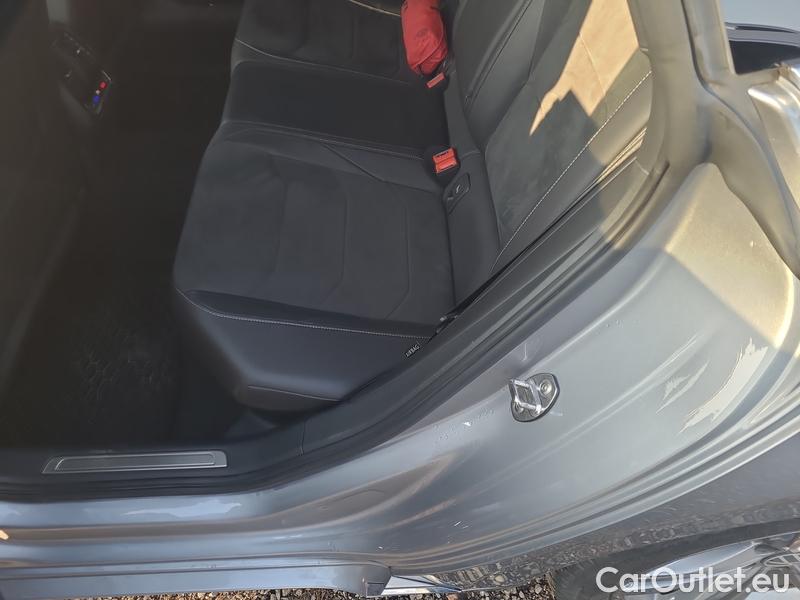  Volkswagen  Arteon  Shooting Brake  (3H9)(2020) Art.SB 2.0TSI 200 R-Lin.4x4 AT #24