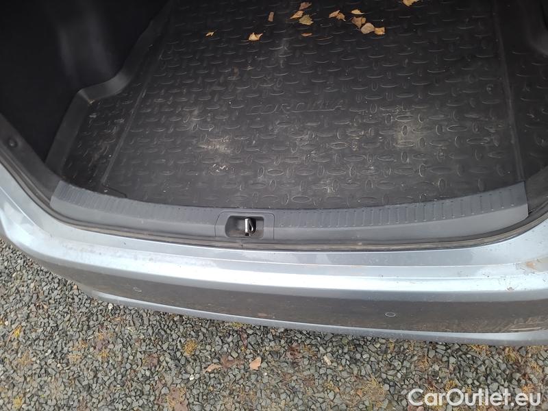  Toyota  Corolla  (E21) (2019)  1.5DF Comfort 4d #8