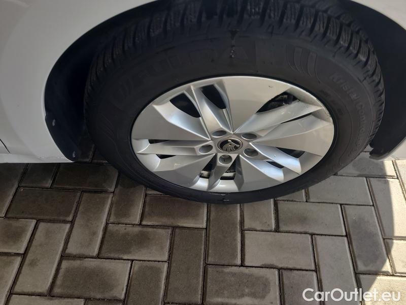  Skoda  Octavia  Lim. (NX3)(2020)  2.0TDI 85 Ambition 5d #5