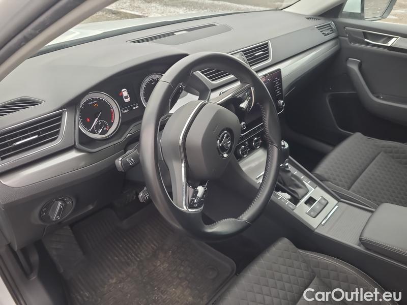  Skoda  Superb  (3V3)(2015) Supe.FL2.0TDI 110 Ambition AT #8