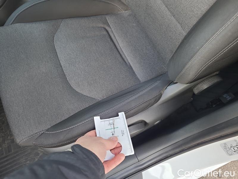  Hyundai  i30   cw (PD)(2017->)  kom.1.6CRDi 115 Smart #7