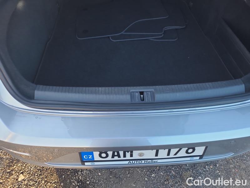  Volkswagen  Arteon  Shooting Brake  (3H9)(2020) Art.SB 2.0TSI 200 R-Lin.4x4 AT #32