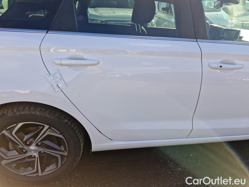  Hyundai  i30  (PD)(01.2017 ->)  kom.1.5T-GDI Smart 5d #12